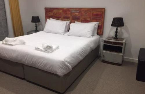 Relax in style at my stunning Holywell Beach home - Foto 23