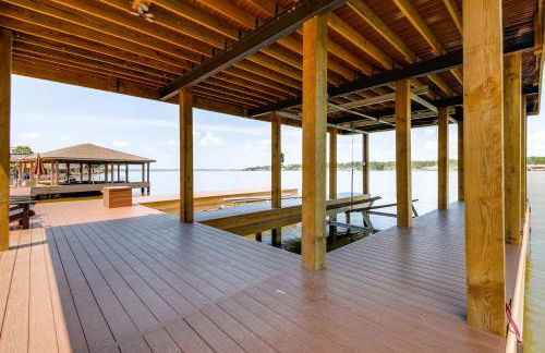 Conroe Lake House Luxe Pool, Private Dock and Games - Photo 35