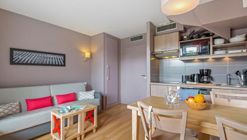 Résidence Pierre & Vacances La Petite Venise - Foto 5, stove, minibar