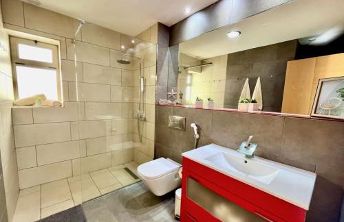 Casa Tucan - two bedrooms, heated pool, city and ocean views - Foto 17