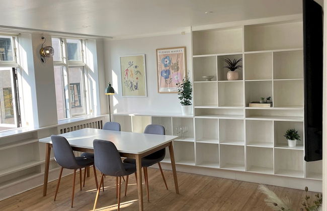 Elegant Apartment In Central - Foto 27