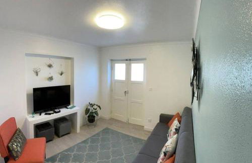 Friends Place - Photo 5