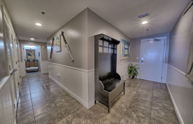 Sterling Breeze - Luxury Beach Front Condo - Photo 5