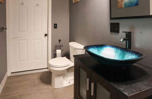 Riverfront Home (Apartment and Bar) - Foto 32