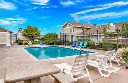 Lux Modern Pet Friendly | Pool | Hot Tub | Tennis - Photo 1