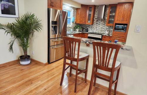3 Bed 2 Bath, Near UAlbany & MVP Arena, Private Driveway Parking - Foto 1