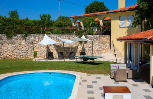 Romantic Villa Green Sky with Pool and Garden - Foto 49