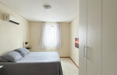 Apto com Estilo e Conforto no Centro - Foto 17