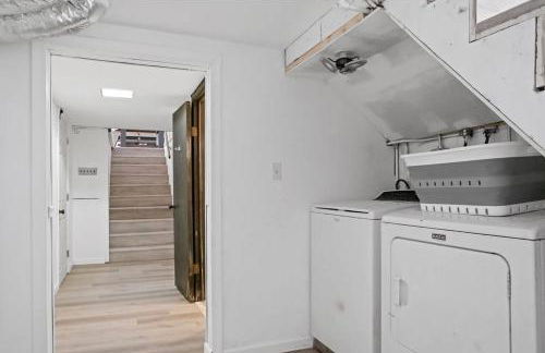 4-bedroom house in charming Oak Hill with WiFi, AC. Relax and enjoy - Foto 11