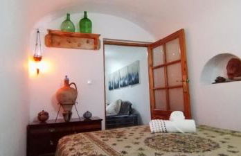 Cueva En El Geoparque de Granada - Foto 20