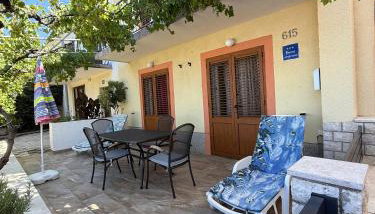 Apartmani Katarina - Foto 5, sunbed