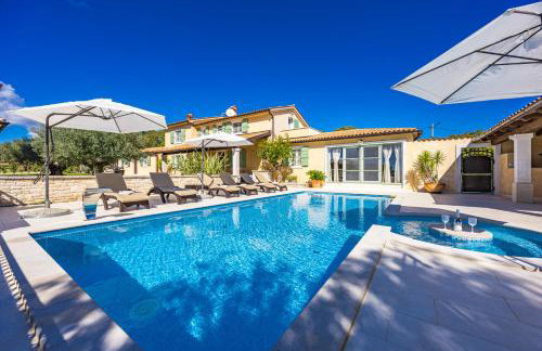 Villa Vlacich for 8 people near Labin - Rabac with heated pool, sea view & kids playground - only 2 km from the beach - Foto 45