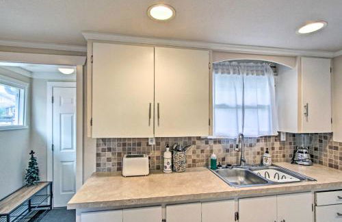 Lovely Tacoma Cottage with Fire Pit, Near Dtwn! - Foto 12