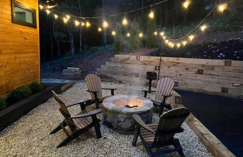 Modern Mountain Getaway with Hot Tub, Fire Pit - Foto 12