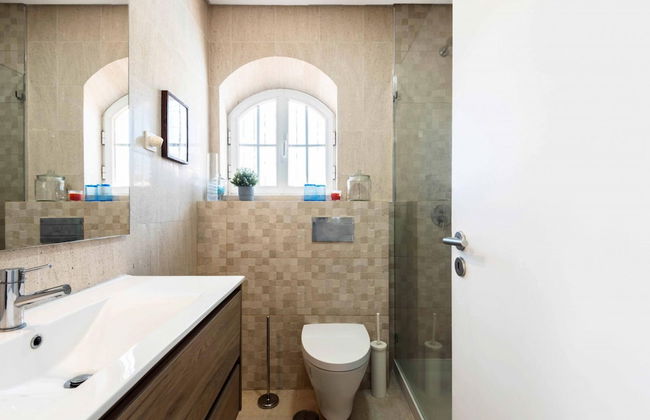 Sesimbra Stylish Villa by Homing - Photo 38