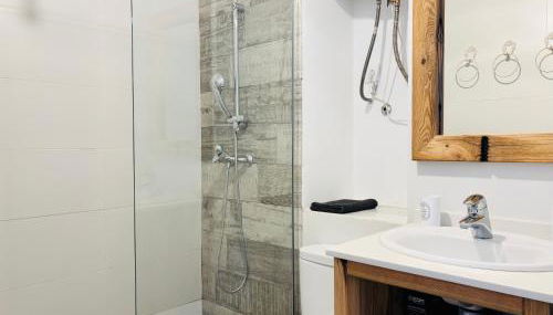 Apartamentos Puerto Marina - Foto 5, Shower