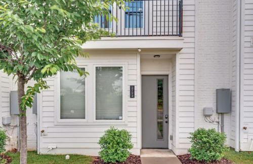 STAR Retreat Townhome with Garage 3 miles to Downtown - Foto 55