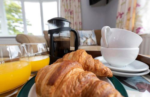 The Lodge - Photo 22