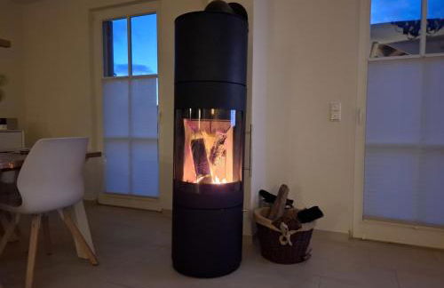 Modernes Reetdach-Ostseeferienhaus Bella Mare, Insel Usedom mit Sauna, Kamin & Sonnenterrasse - Foto 21