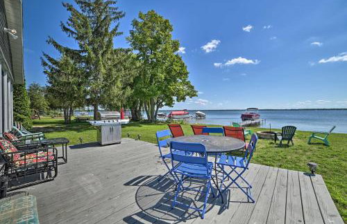 Houghton Lake Family Getaway with Fire Pit! - Foto 29