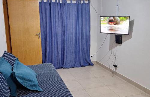 CASA - 2 minutos do aeroporto - 3 qtos com ar - Foto 3