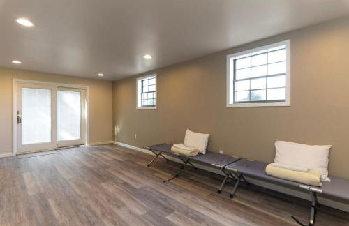 Sleeps 12, Wooded Lot, Near Ark, Great for Family - Foto 21