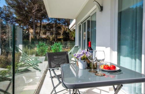 Sunny apartment 1B with balcony & pool in canyamel - Photo 2