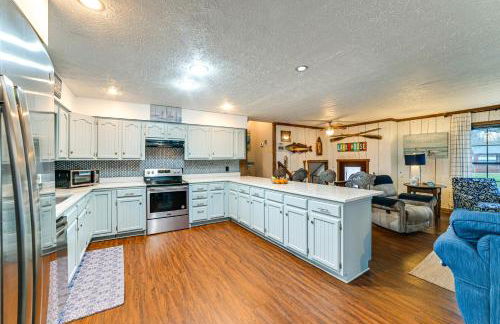 Steps to Shore Group Getaway on Kentucky Lake! - Foto 6