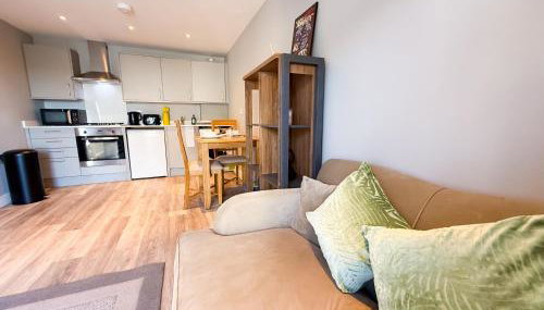 INACTIVE The A 1 Bedroom Apartment by AltoLuxoExperience Short Lets & Serviced Accommodation with Parking & Wifi - Foto 4