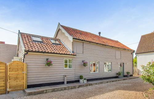 Queens Barn - Photo 35