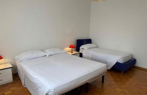 Top accommodation for flights and groups - Foto 9