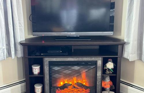 Private 2 Bedroom Lofted Garage Getaway - Foto 24