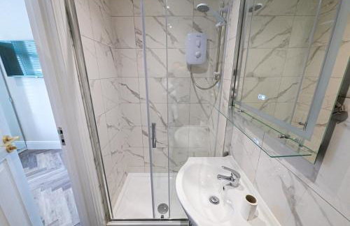 5 Bedroom 5 Bathroom House Portsmouth Docks - Foto 25