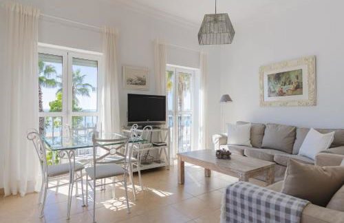 Apartamento con encanto en primera linea de playa - Photo 7