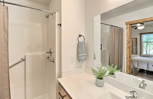 Riverfront Heaven on the White with Covered Patio! - Foto 19