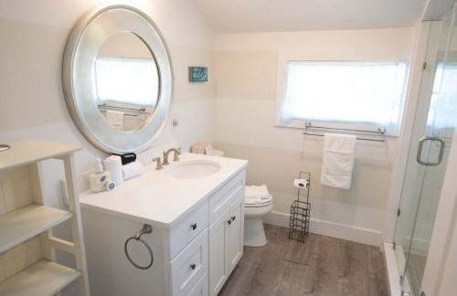 Full Renovation Amazing Spot with Views - Photo 16