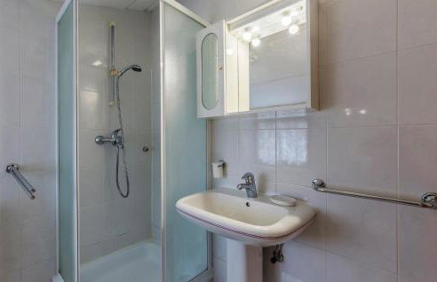 Cozy Home In Pazin With Jacuzzi - Foto 43