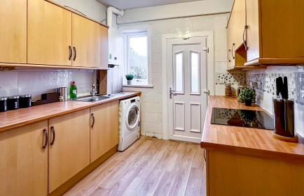 Holly street house with Separate Entrance,Glasgow edge - Foto 8