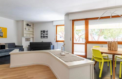 GuestHost - Livorno Sea View Flat With Balconies near the Beach - Foto 8