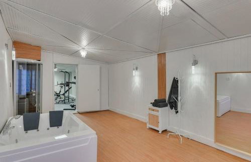 Prestigious 5BR 3,5BA Holiday Home with Pool, Sauna, Game Room & Bar - Foto 30