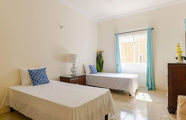 Modern 2br House W/pool and Sea View in Ocho Rios - Photo 3