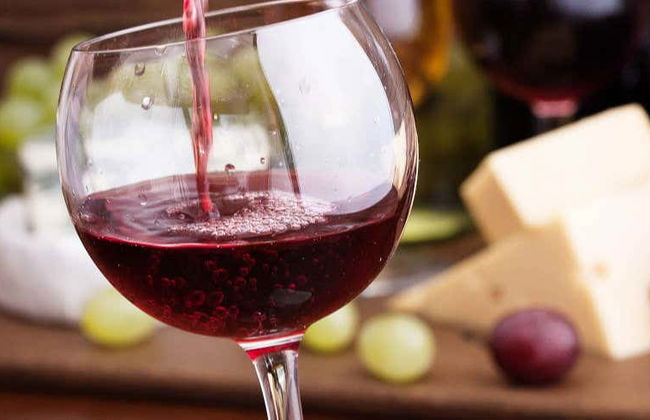 Visita a una cantina con degustazione di formaggio e vino umbro - Foto 1