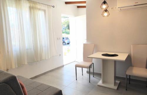 HOLIDAY HOME ZLOPOJE - Photo 19