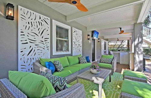 Backyard Oasis- Steps 2 Beach, Private Pool & Bar, Sleeps 16, 7 Bedrooms 5 and a half bathrooms "The Lucky Penny" - Foto 9