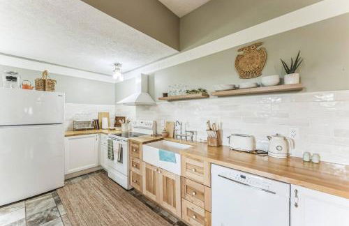 Old School Charm | Sleeps 6 - Foto 24