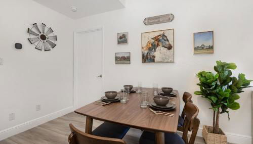 Pondview Modern Farmhouse Condo Half Mile to Beach - Foto 4