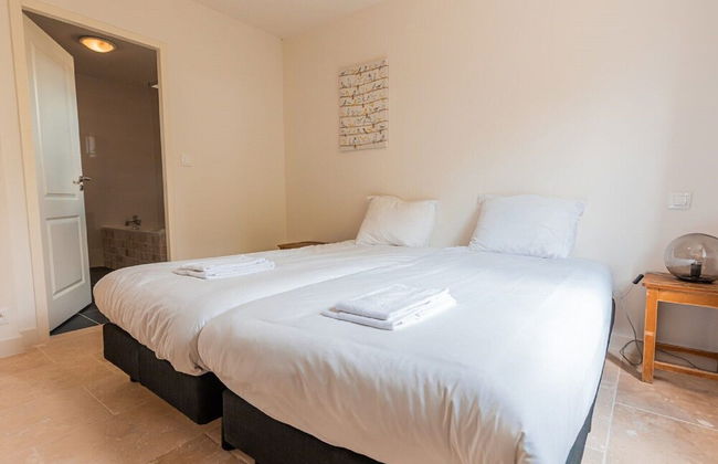 Spacious and Modern Villa With Large Garden and BBQ Area - Foto 4