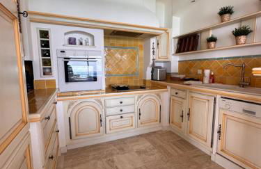 Premium Sea Front Apartment - Foto 47