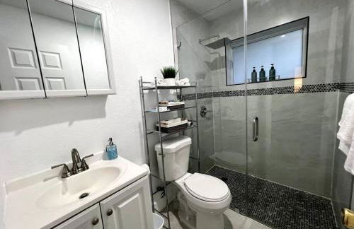 Comfortable House near Downtown & Airport Miami - Foto 32