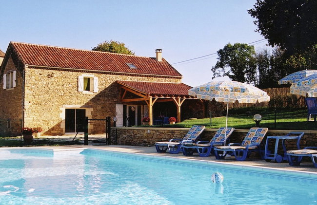 Spacious Holiday Home in Besse With Swimming Pool - Foto 58